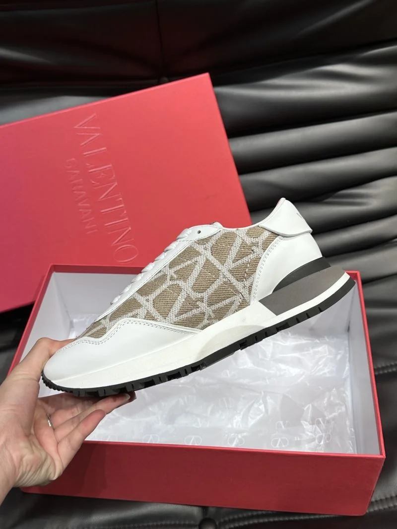 Valentino Rockrunner Shoes Youthful 35783