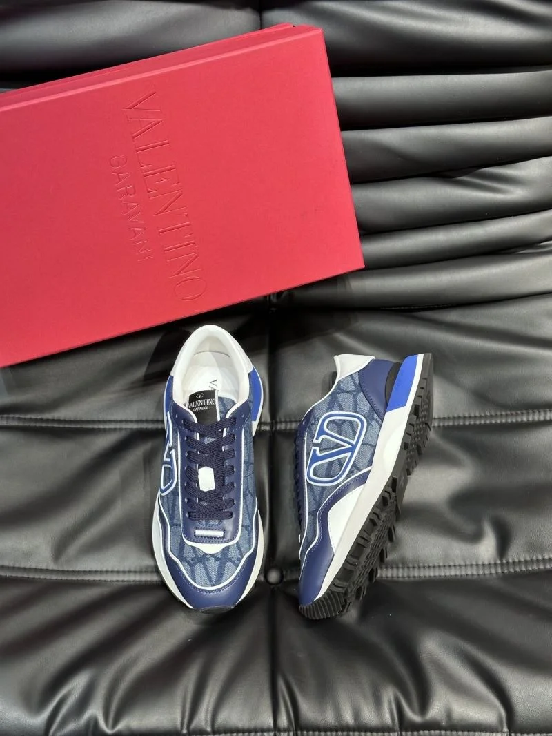 Packable Valentino Rockrunner Shoes 35782
