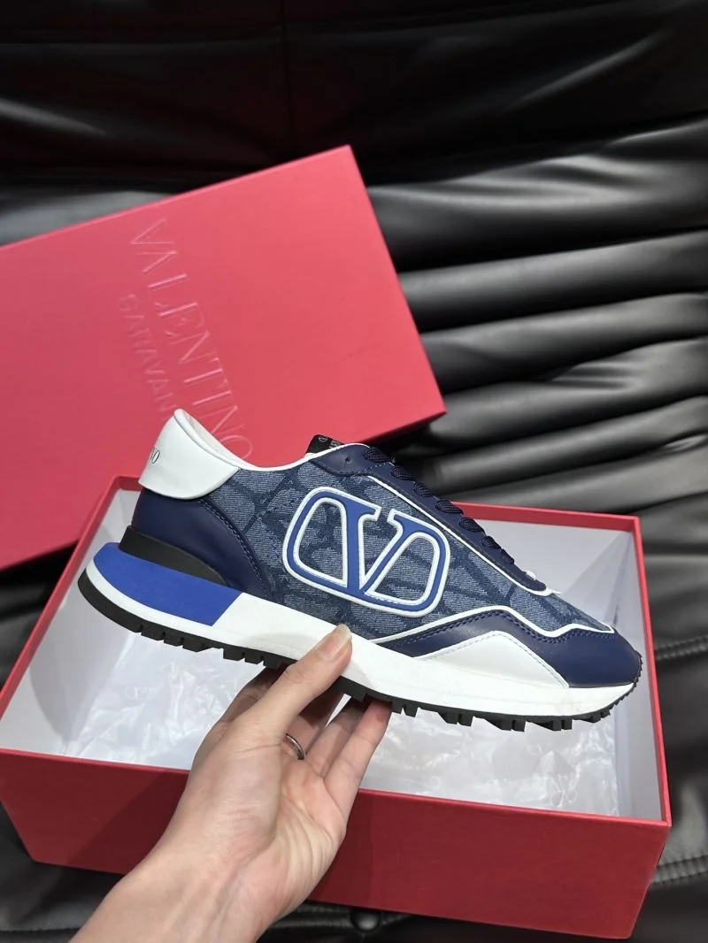 Packable Valentino Rockrunner Shoes 35782