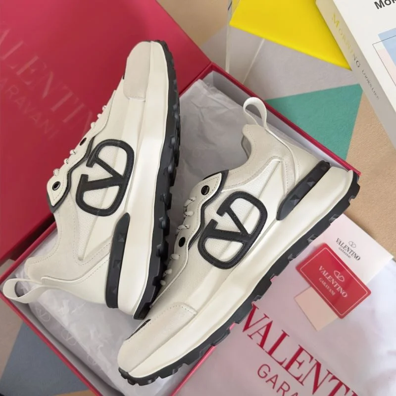 SoftTouch Valentino Rockrunner Shoes 36385