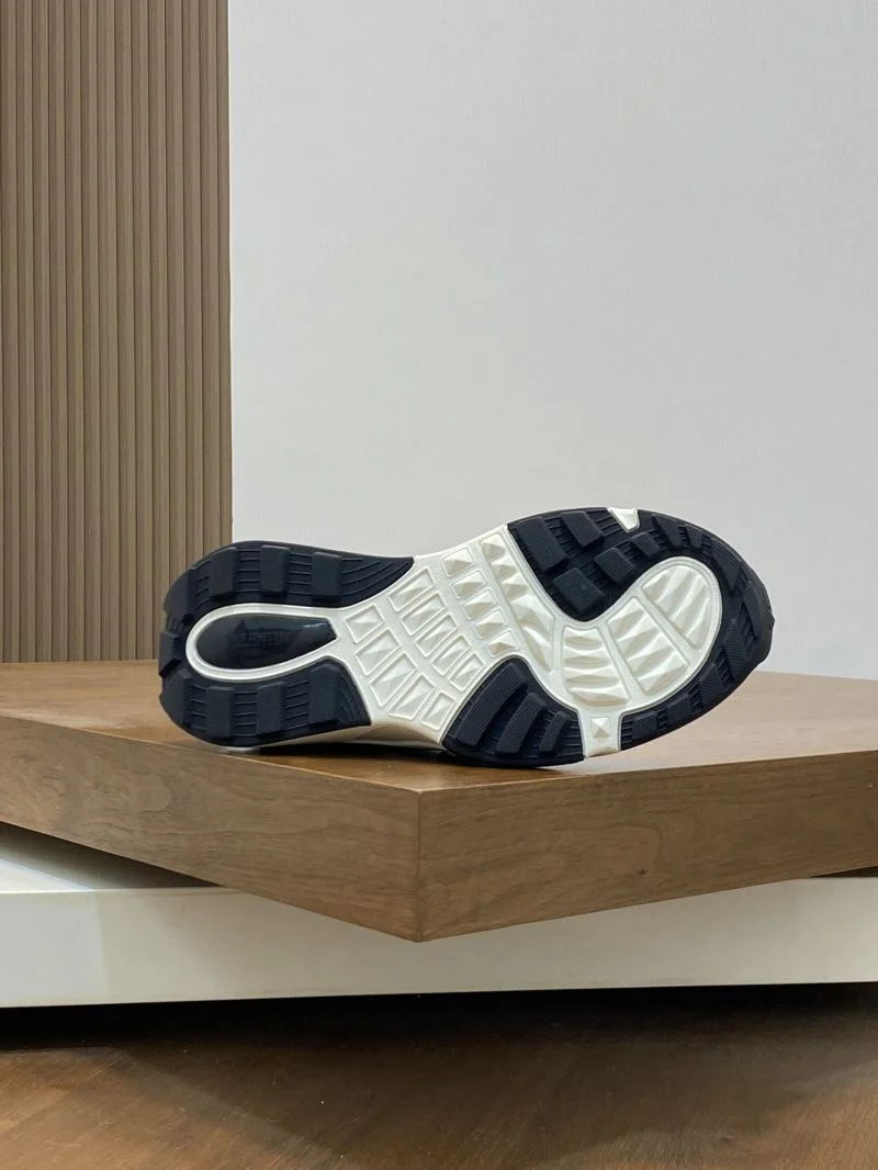 Valentino Rockrunner Shoes Sophisticated 36897