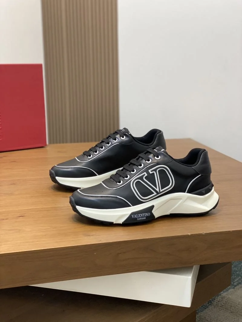 Efficient Valentino Rockrunner Shoes 36893