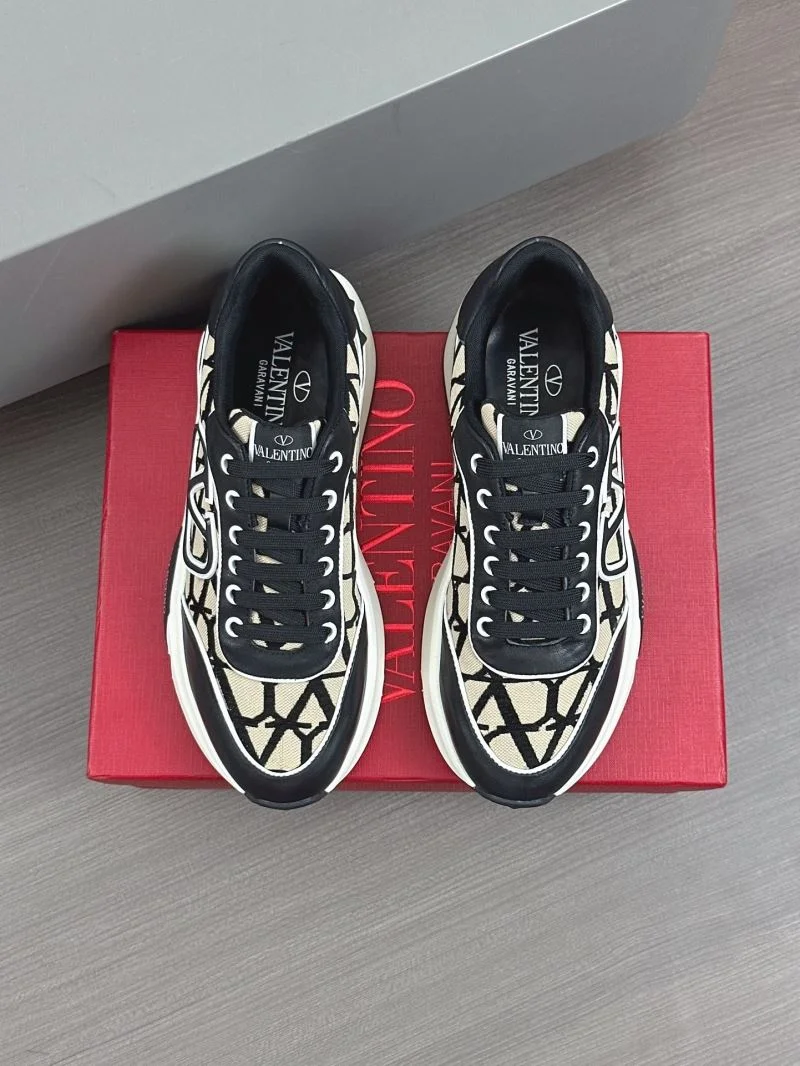 Breathable Valentino Rockrunner Shoes 36889