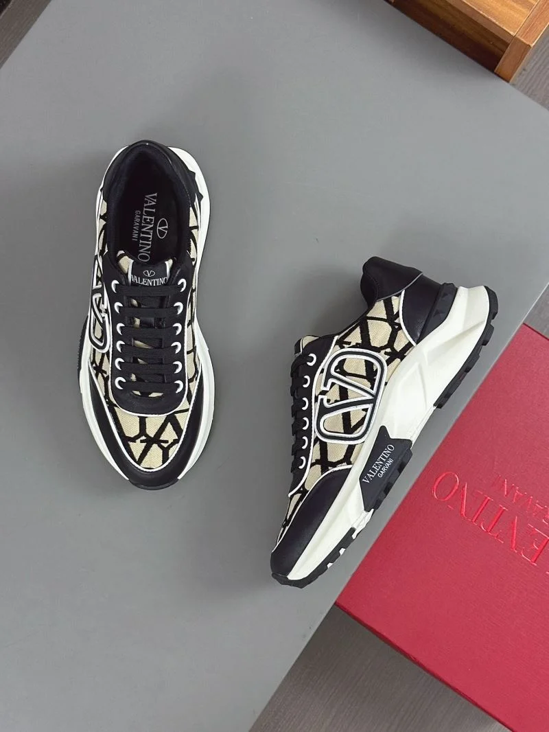 Breathable Valentino Rockrunner Shoes 36889