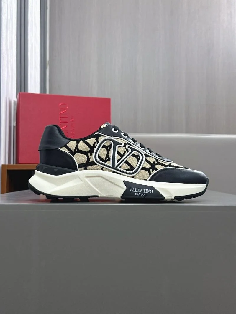 Breathable Valentino Rockrunner Shoes 36889