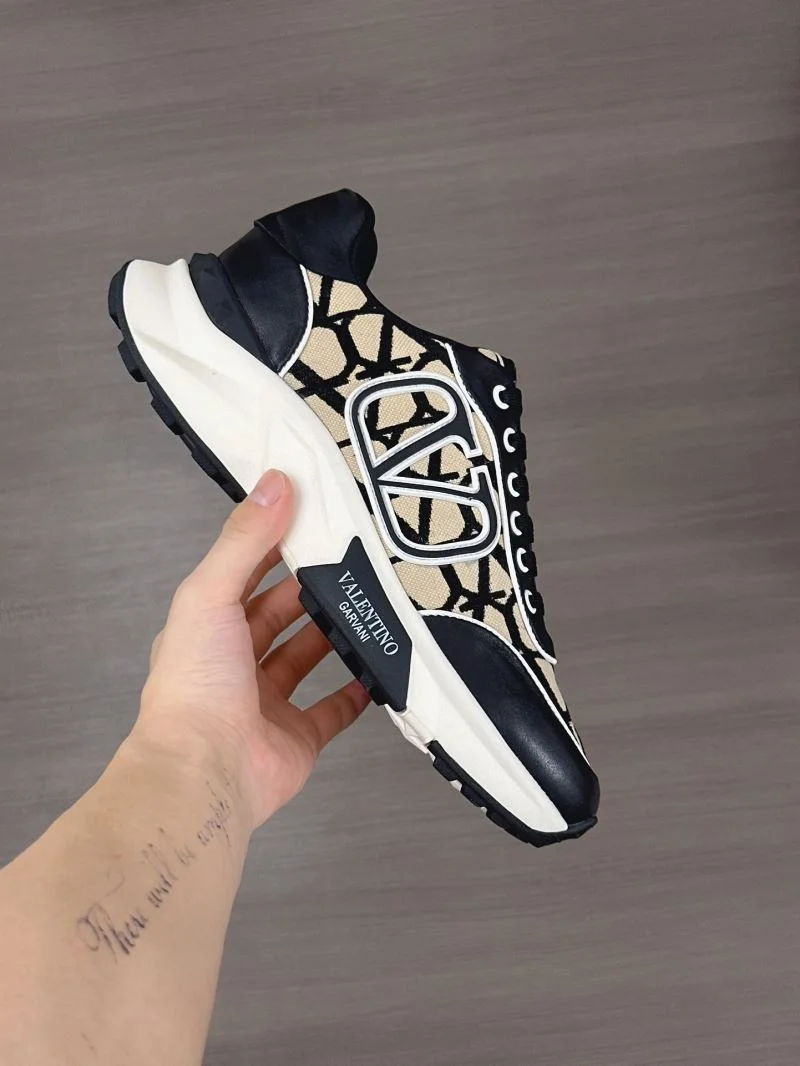 Breathable Valentino Rockrunner Shoes 36889