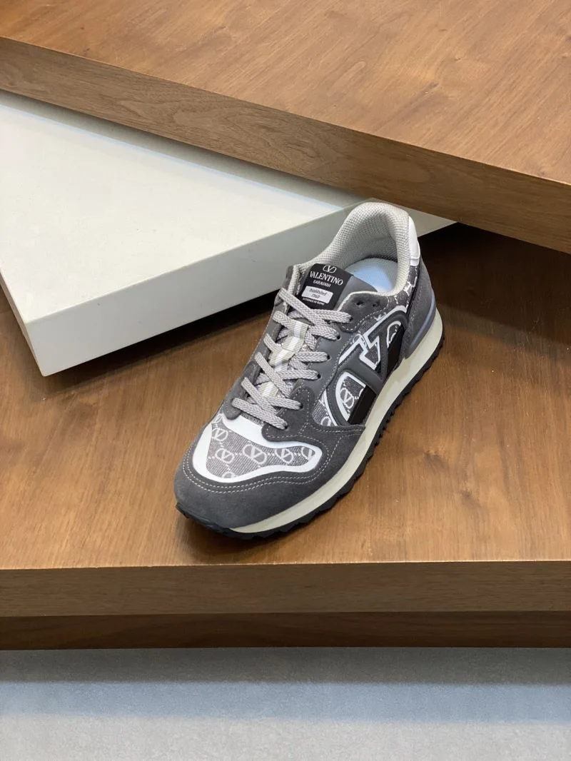 Packable Valentino Rockrunner Shoes 36884