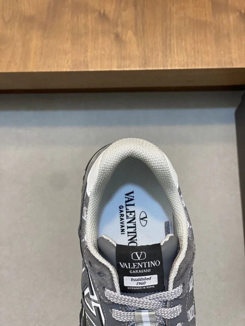 Packable Valentino Rockrunner Shoes 36884