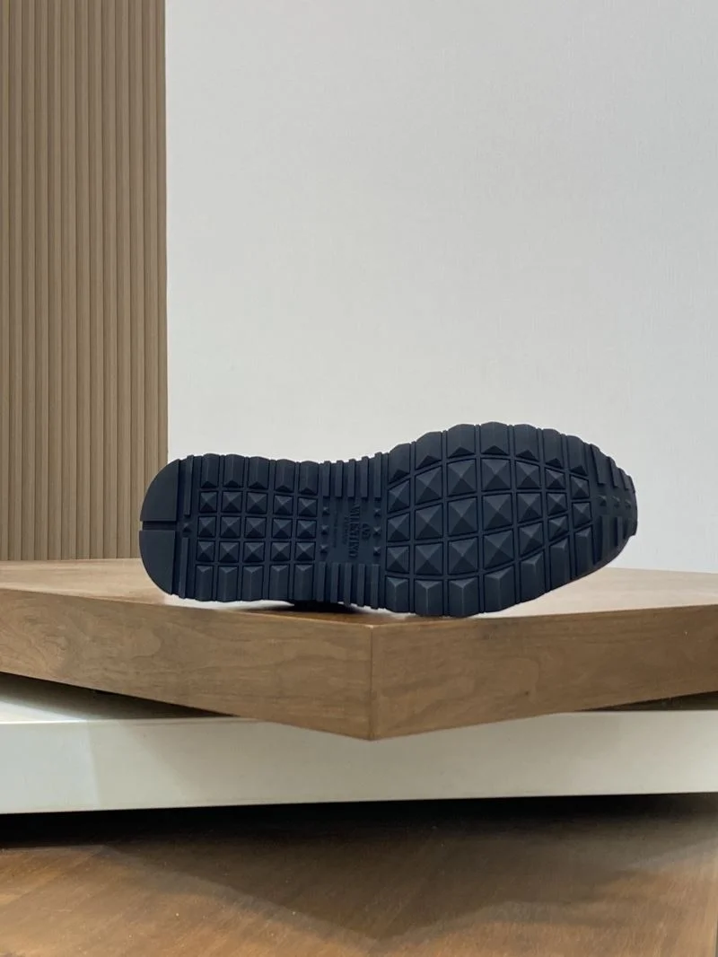 Packable Valentino Rockrunner Shoes 36884