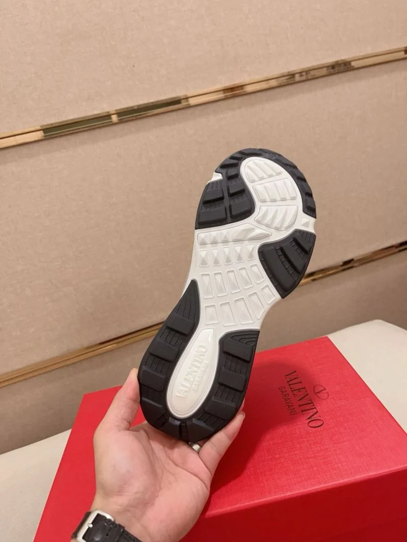 Valentino Rockrunner Shoes Compact 36881