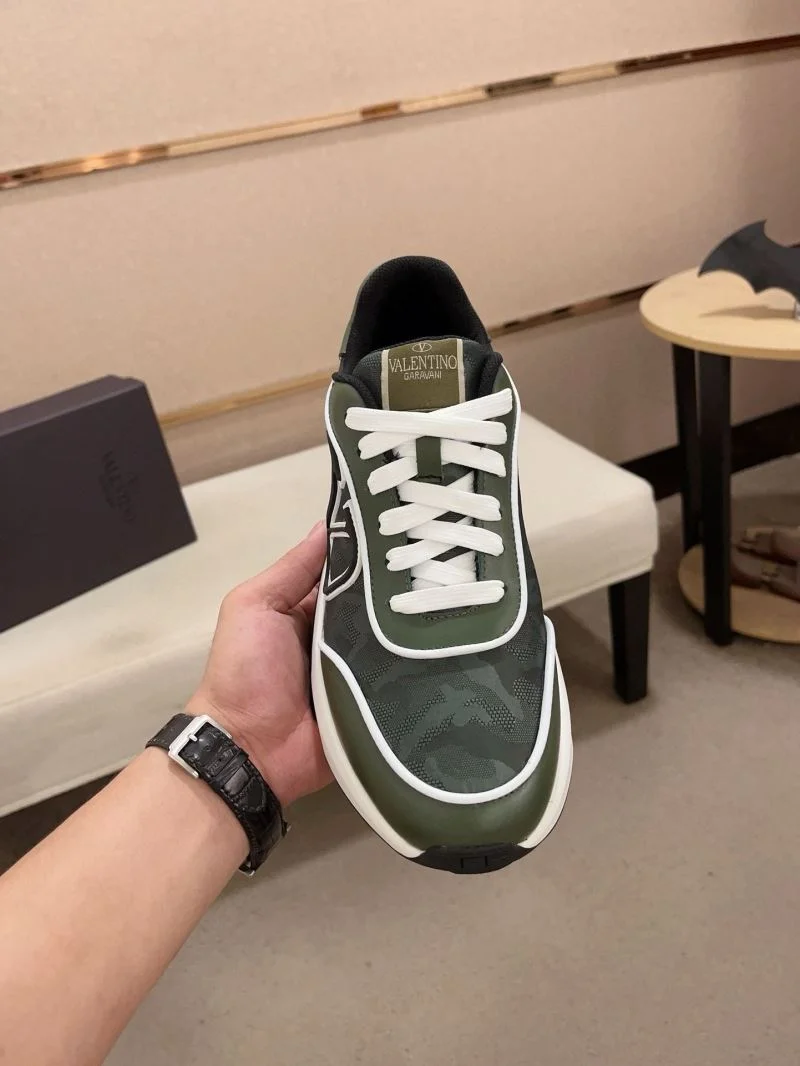 Contemporary Valentino Rockrunner Shoes 36863