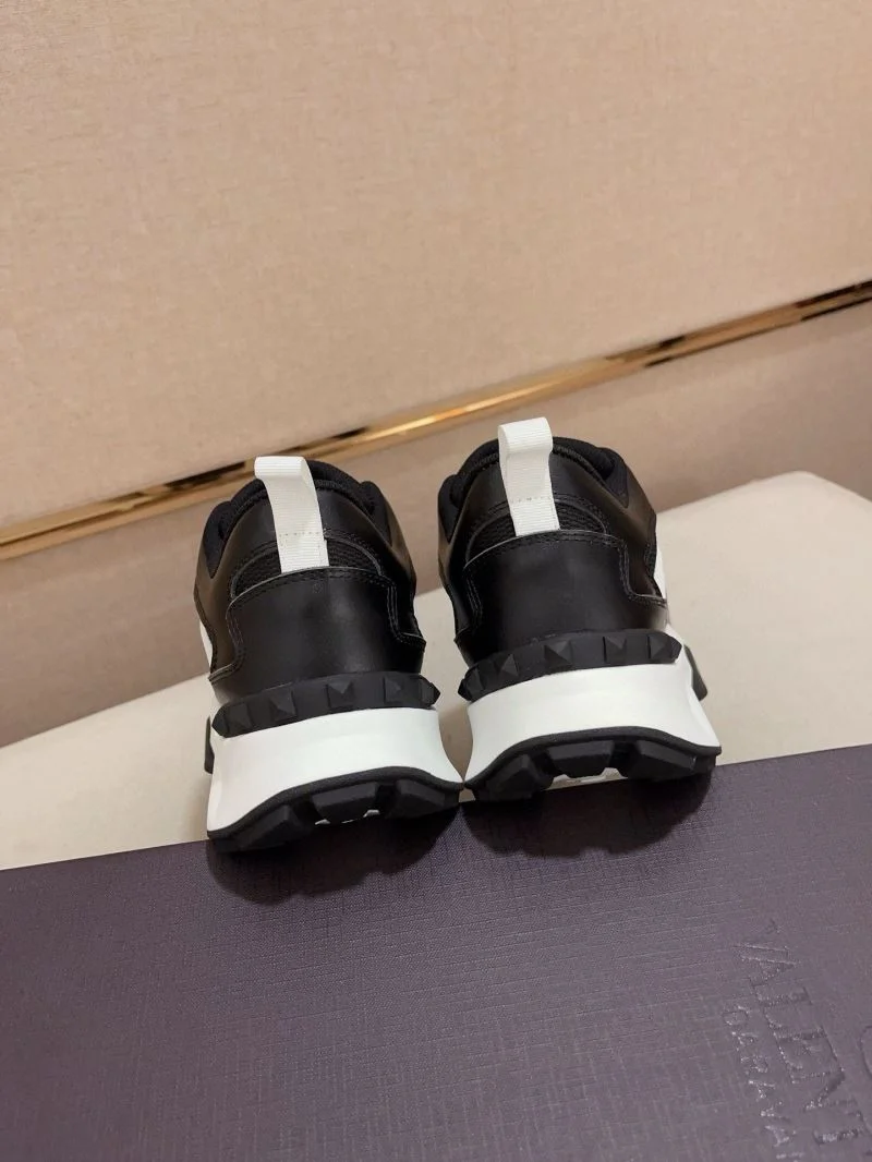 MultiPurpose Valentino Rockrunner Shoes 36858