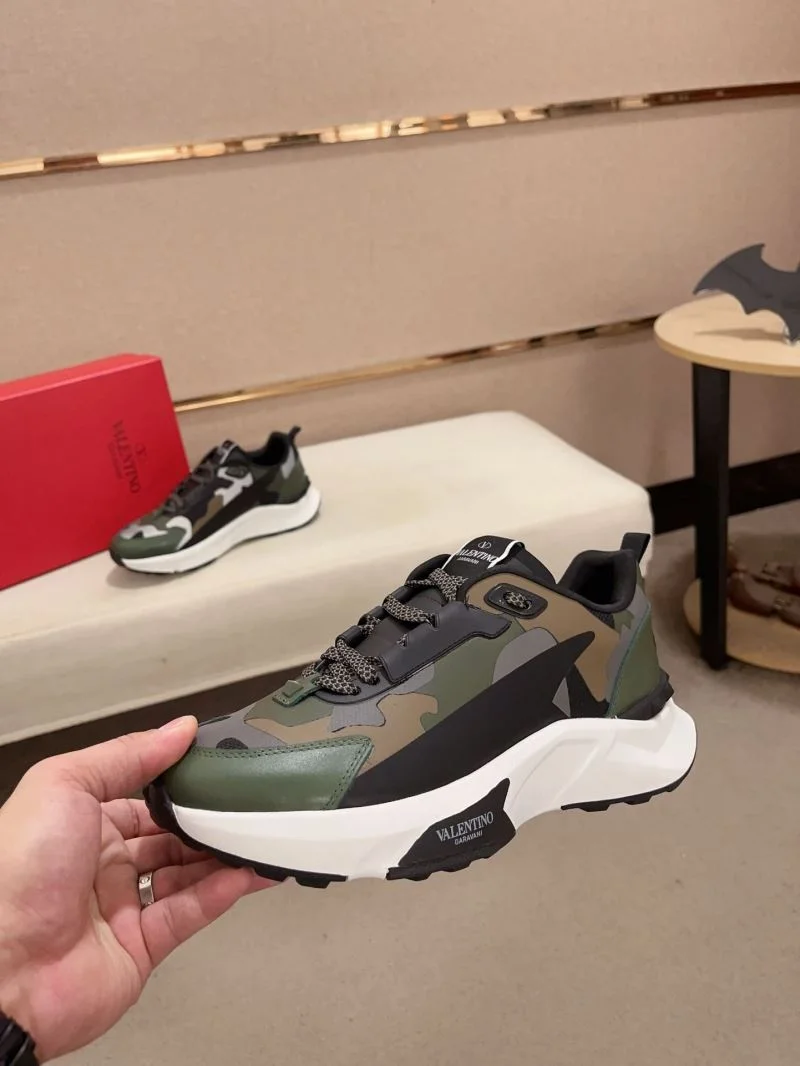 Practical Valentino Rockrunner Shoes 36879