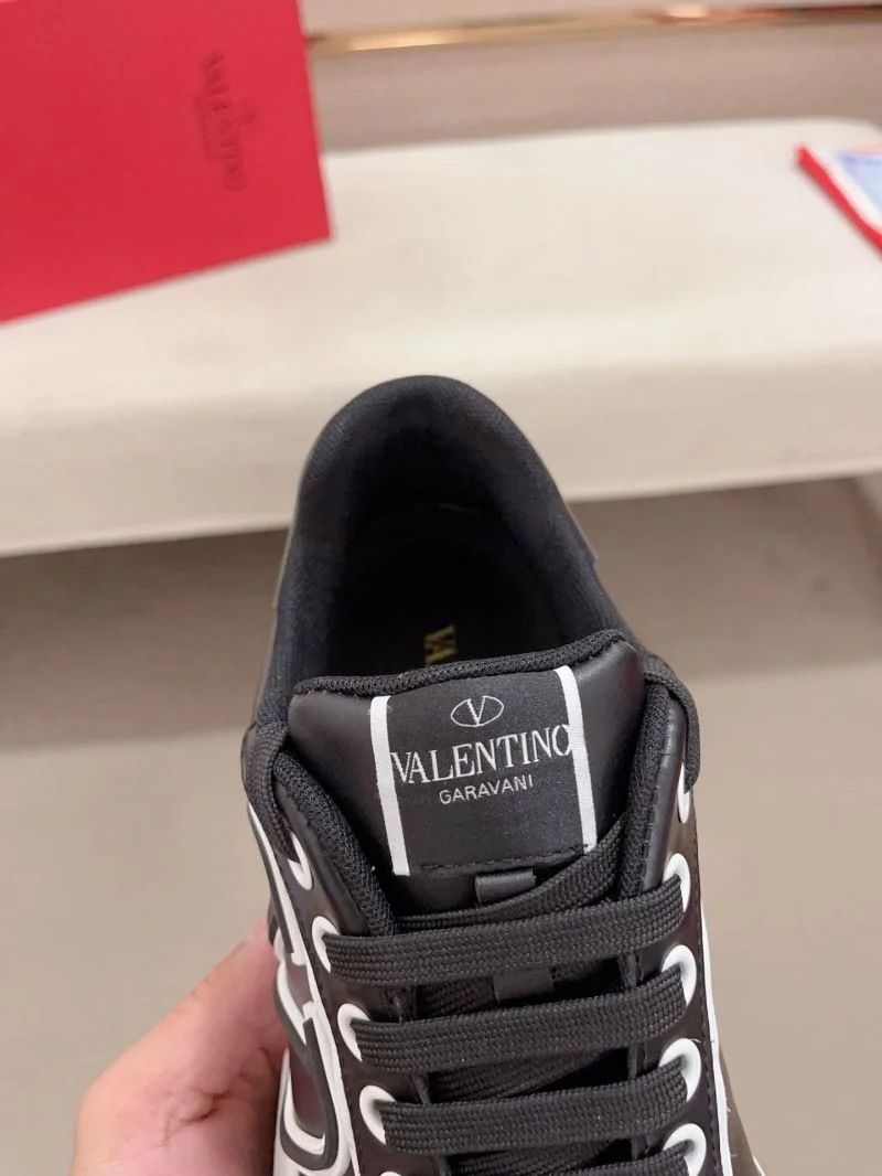 ZipUp Valentino Rockrunner Shoes 36864
