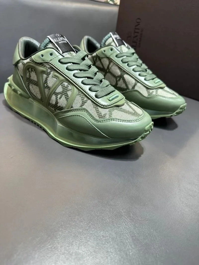 MultiPurpose Valentino Rockrunner Shoes 36867