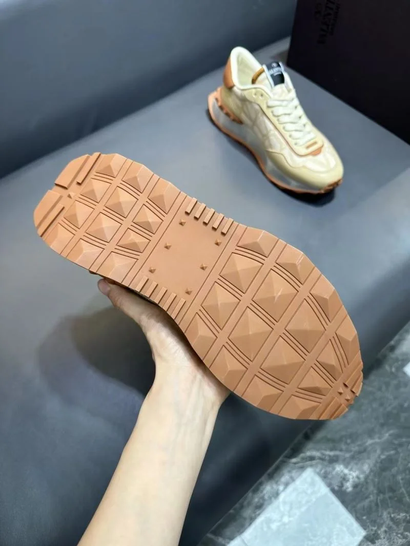 ModernLook Valentino Rockrunner Shoes 36869