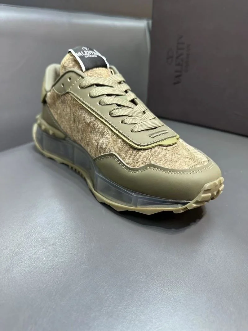 TechFriendly Valentino Rockrunner Shoes 36849