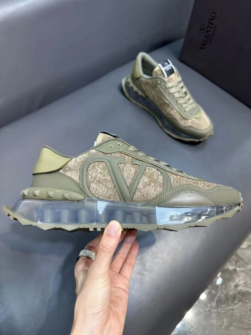 TechFriendly Valentino Rockrunner Shoes 36849