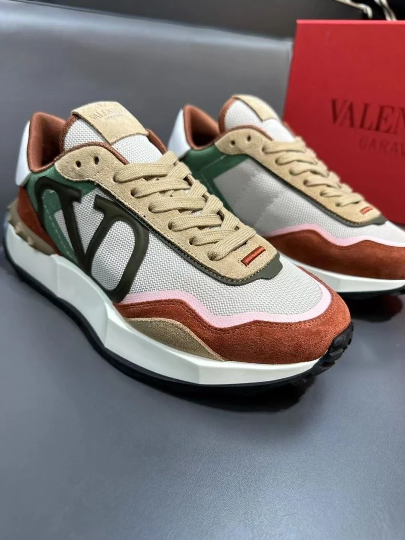 Resilient Valentino Rockrunner Shoes 36844