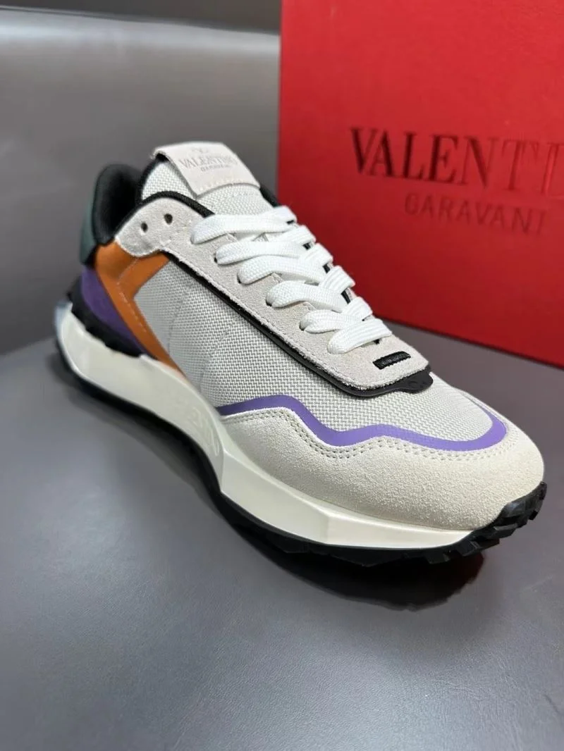 Flexible Valentino Rockrunner Shoes 36838