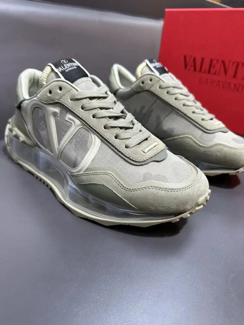 Efficient Valentino Rockrunner Shoes 36833