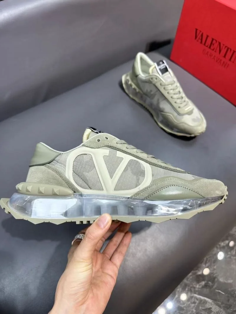 Efficient Valentino Rockrunner Shoes 36833