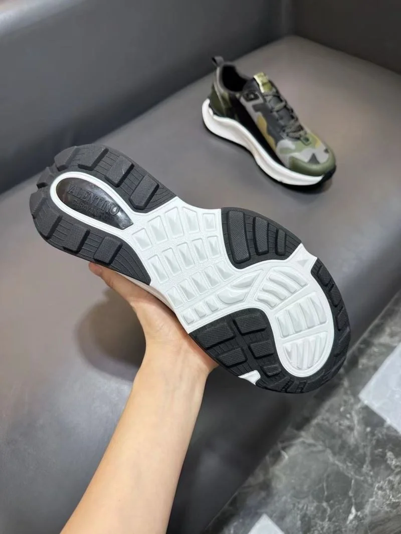 HighPerformance Valentino Rockrunner Shoes 36824