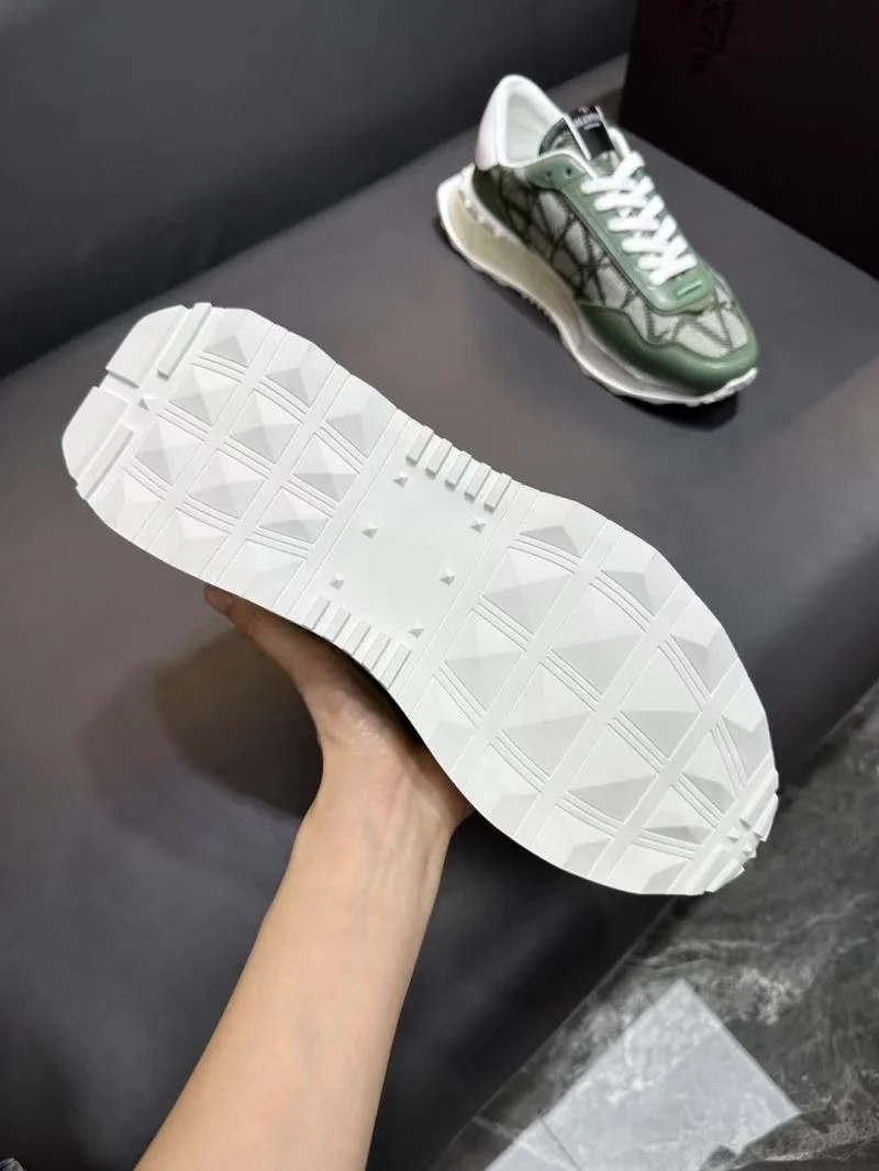 Comfortable Valentino Rockrunner Shoes 36825