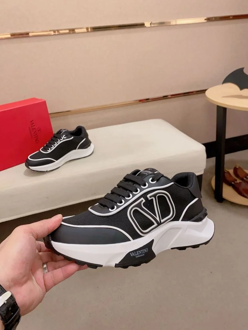 Lightweight Valentino Rockrunner Shoes 36829