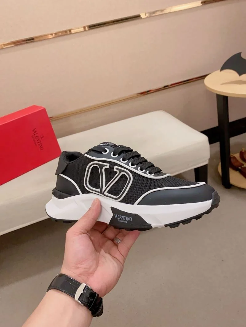 Lightweight Valentino Rockrunner Shoes 36829