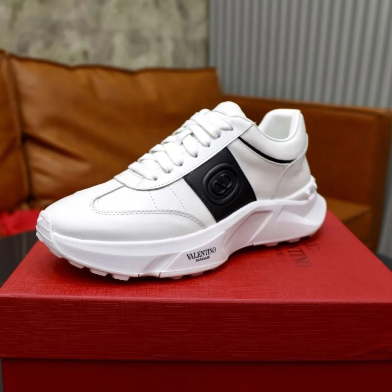 Valentino Rockrunner Shoes Breathable 36818