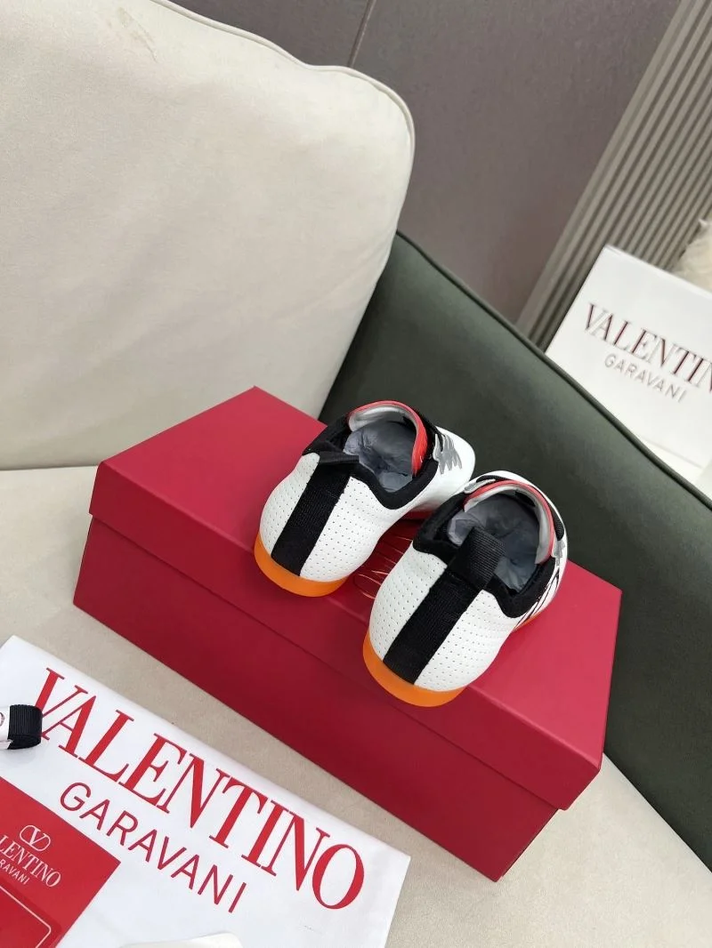 Valentino Rockrunner Shoes Versatile 36165