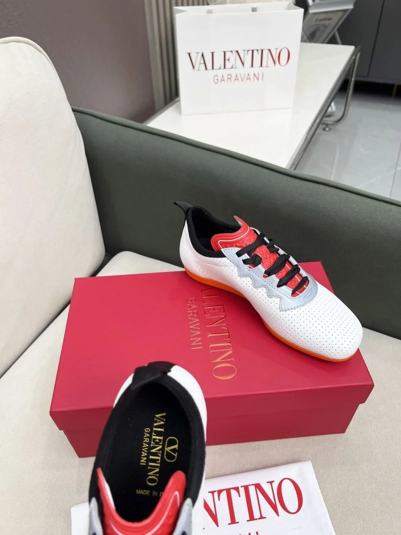 Valentino Rockrunner Shoes Versatile 36165