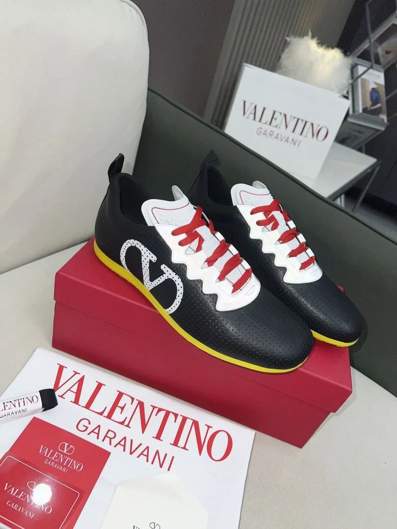 Valentino Rockrunner Shoes TravelReady 36171