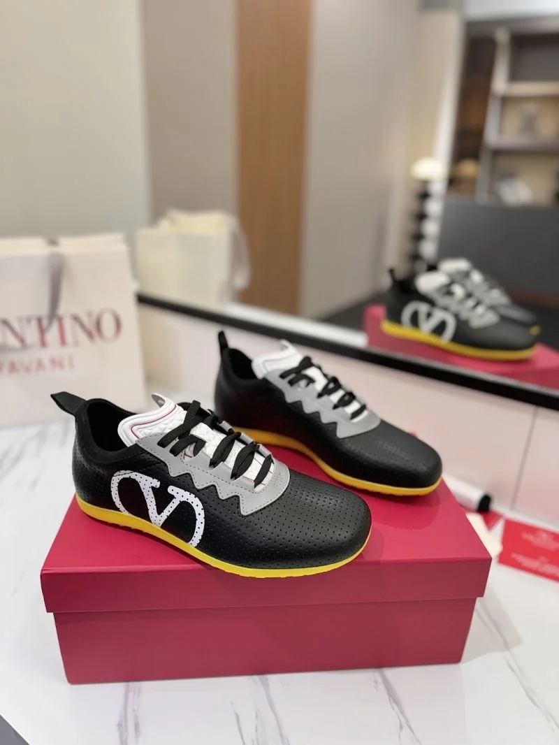 Lightweight Valentino Rockrunner Shoes 36156