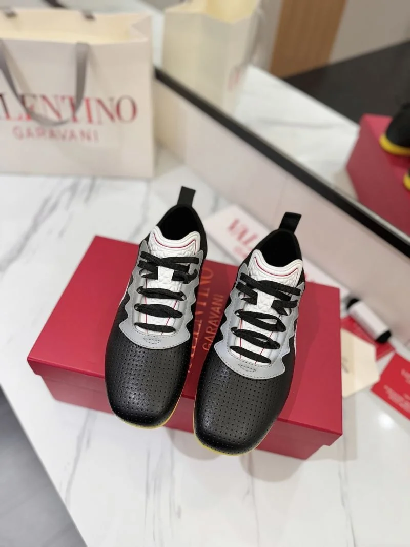 Lightweight Valentino Rockrunner Shoes 36156
