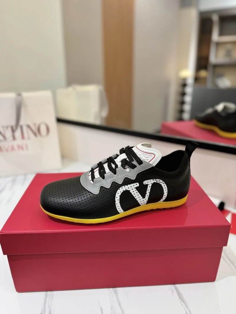 Lightweight Valentino Rockrunner Shoes 36156