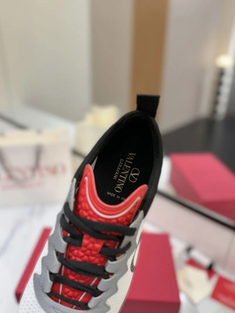 Sporty Valentino Rockrunner Shoes 36139