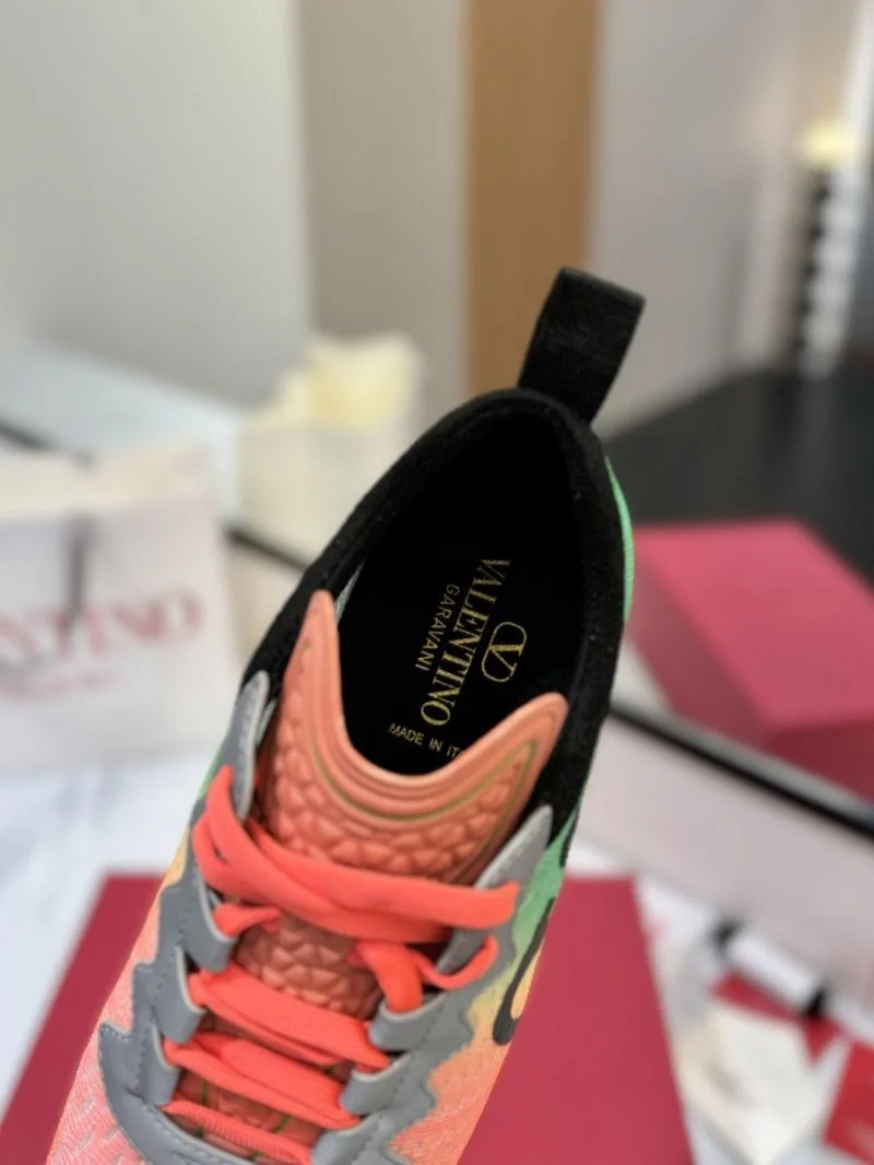 Versatile Valentino Rockrunner Shoes 36144