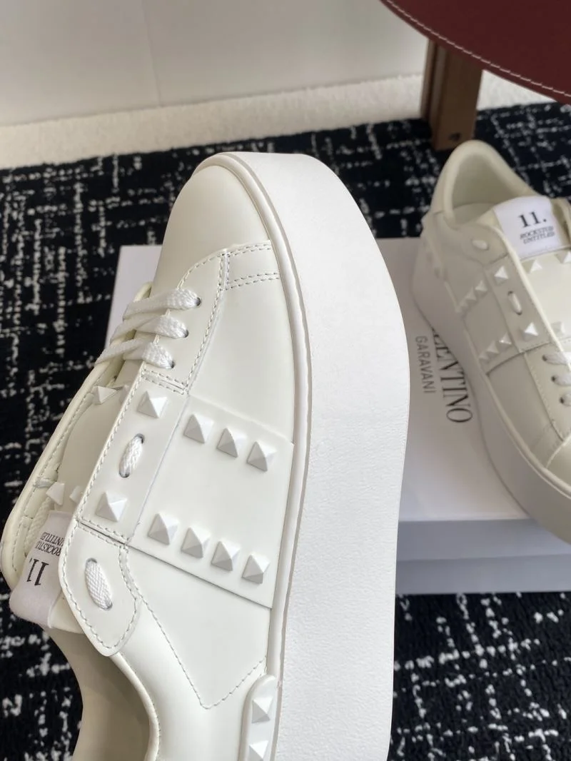 Valentino Rockstud Untitled Shoes Neat 36138