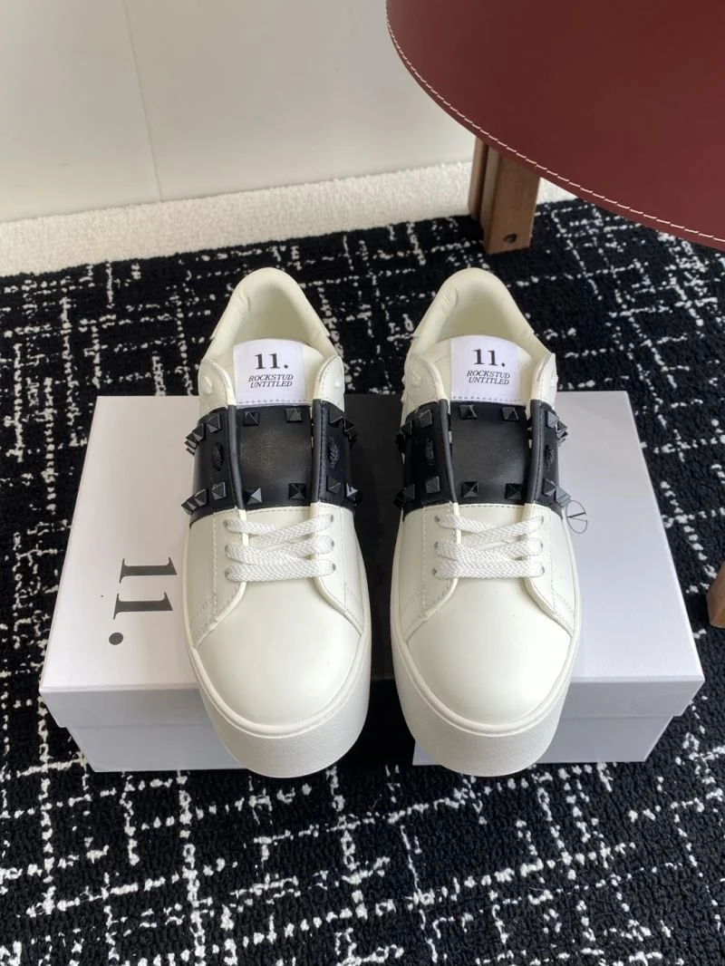 Valentino Rockstud Untitled Shoes Compact 36133