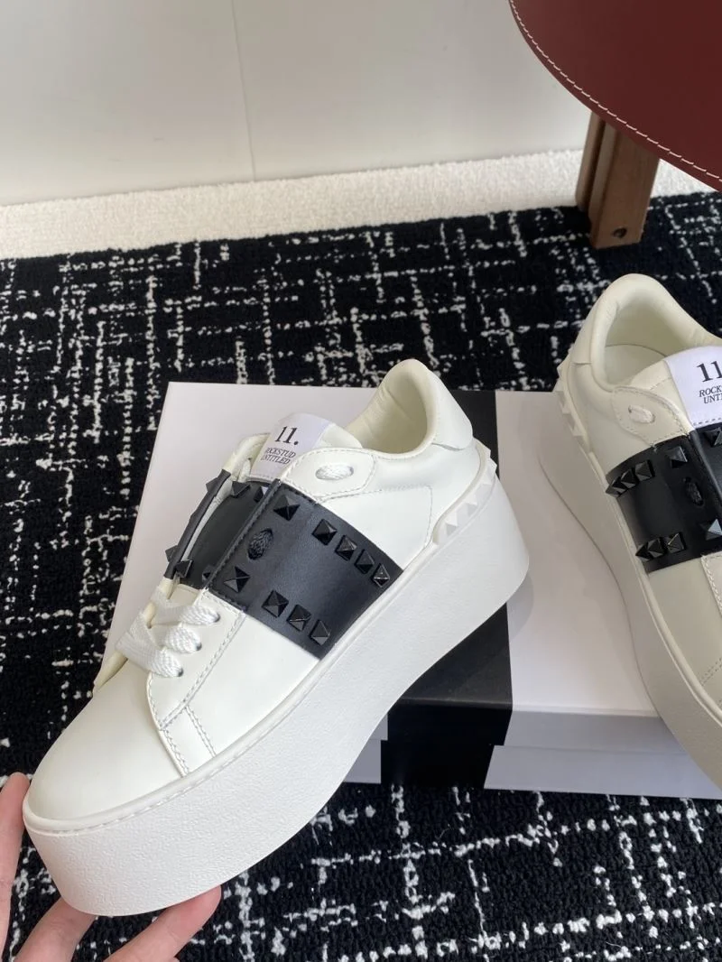 Valentino Rockstud Untitled Shoes Compact 36133