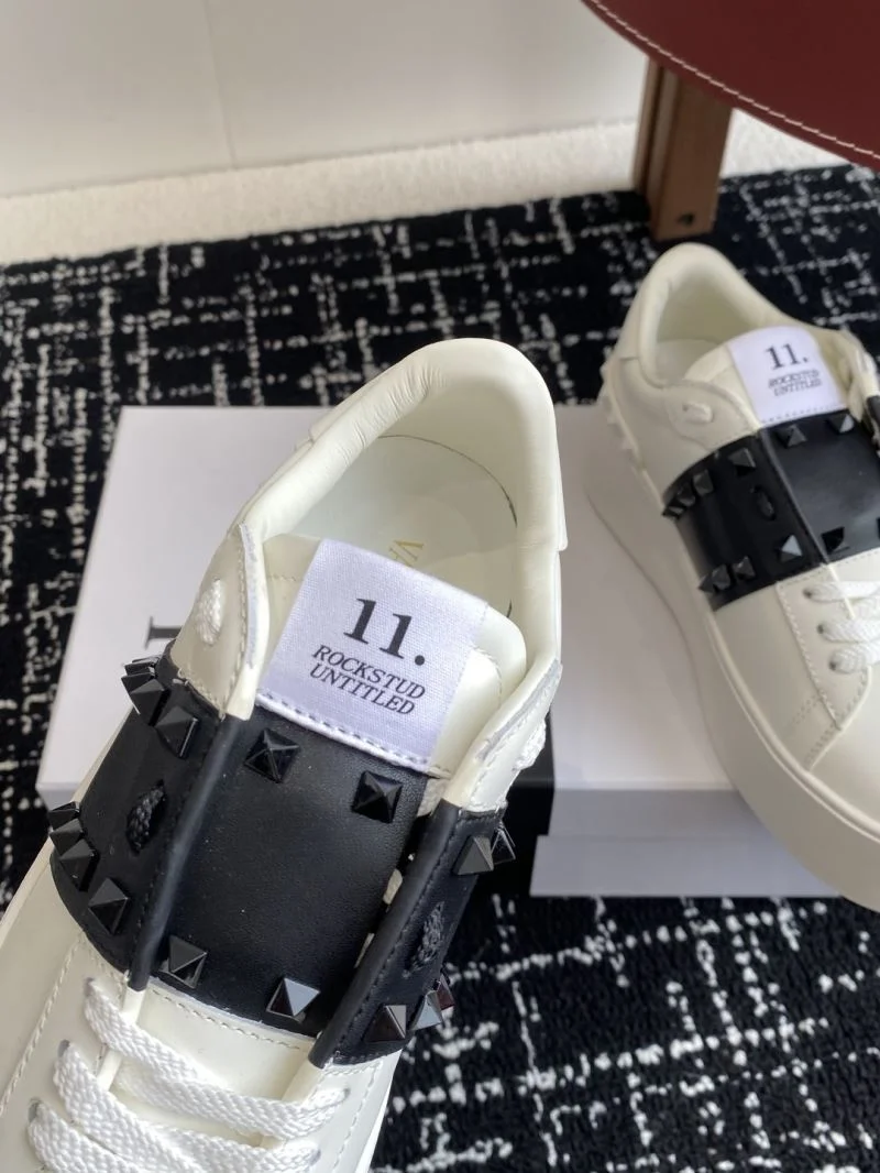 Valentino Rockstud Untitled Shoes Compact 36133
