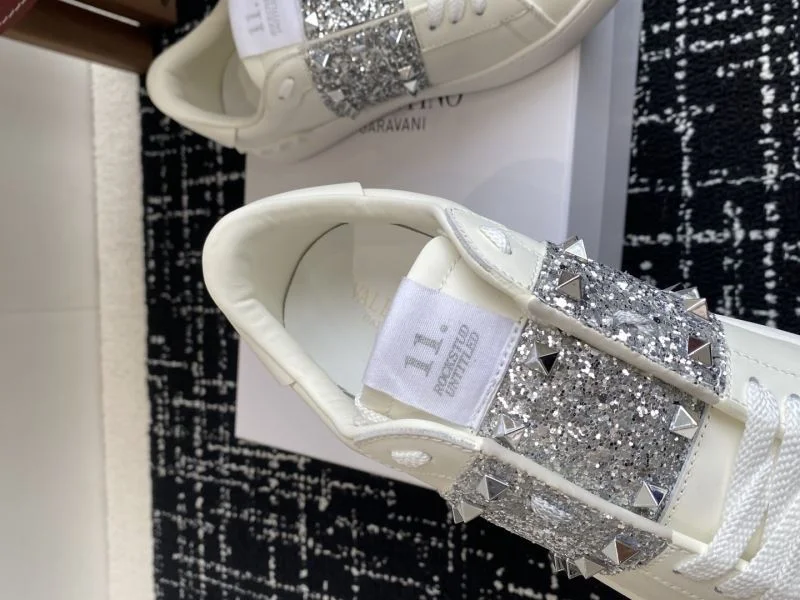 MultiPurpose Valentino Rockstud Untitled Shoes 36134