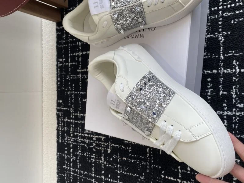 MultiPurpose Valentino Rockstud Untitled Shoes 36134