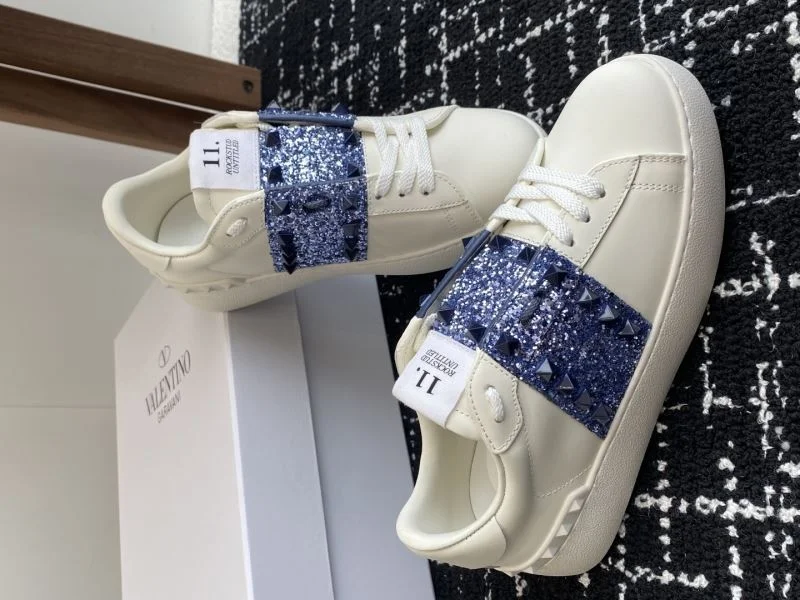 Valentino Rockstud Untitled Shoes Snug 36132