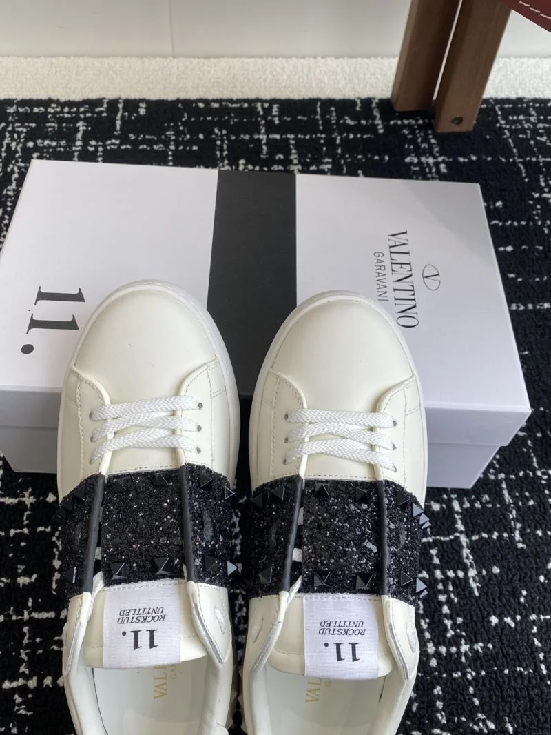 Upgraded Valentino Rockstud Untitled Shoes 36106