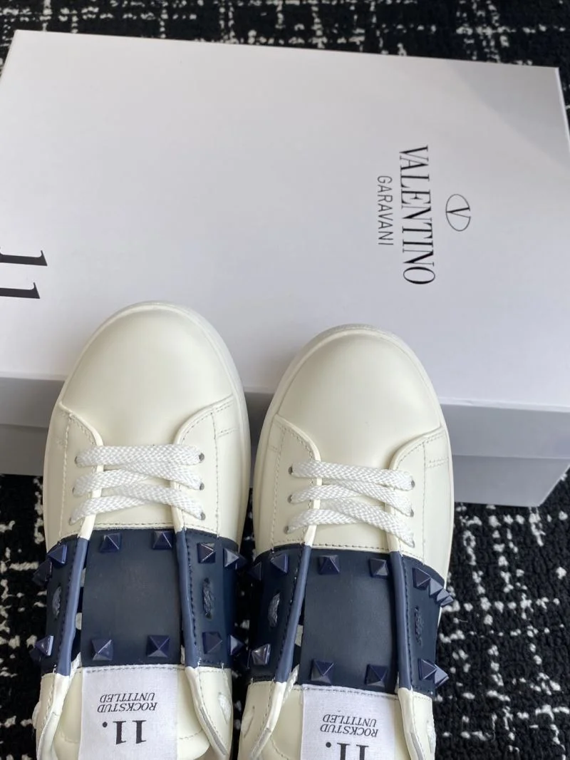 Valentino Rockstud Untitled Shoes Sleek 36128