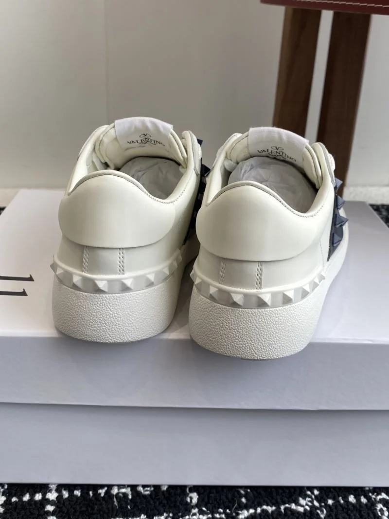 Valentino Rockstud Untitled Shoes Sleek 36128
