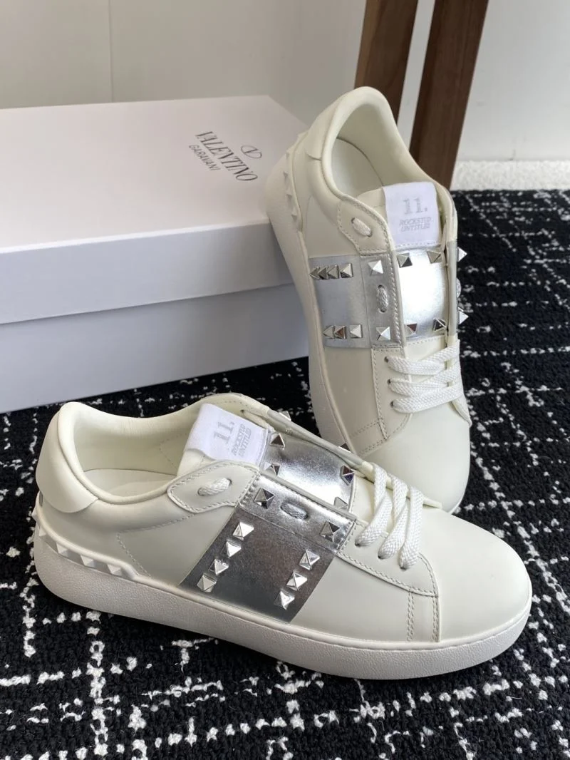 Comfortable Valentino Rockstud Untitled Shoes 36111